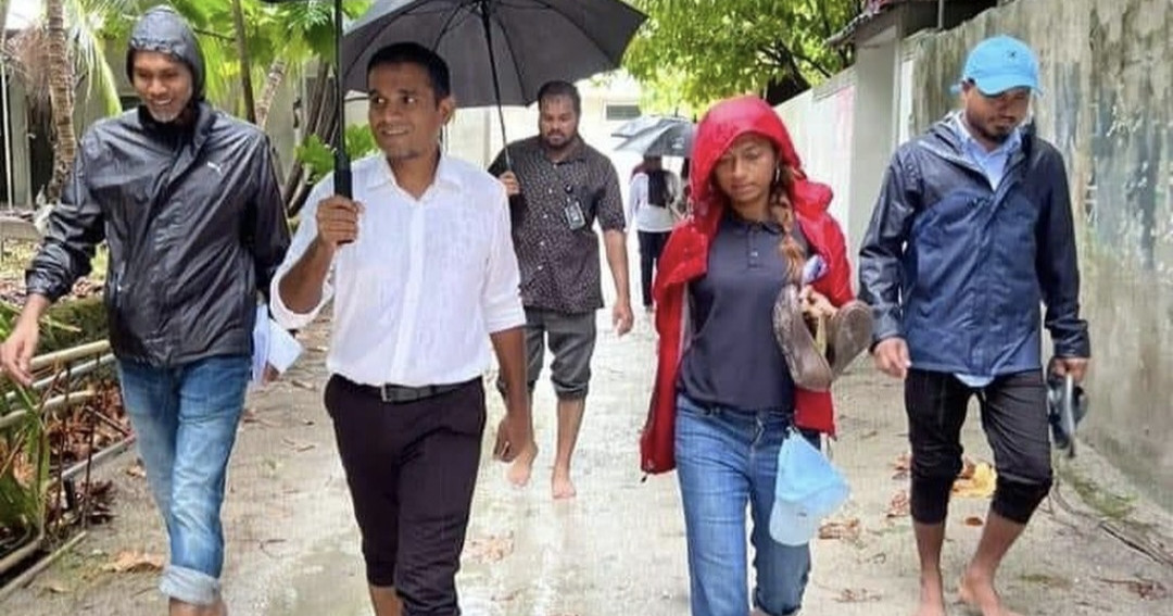 Moosun goasvaane kamah lafaakoh bodu sarahahdhakah white alert